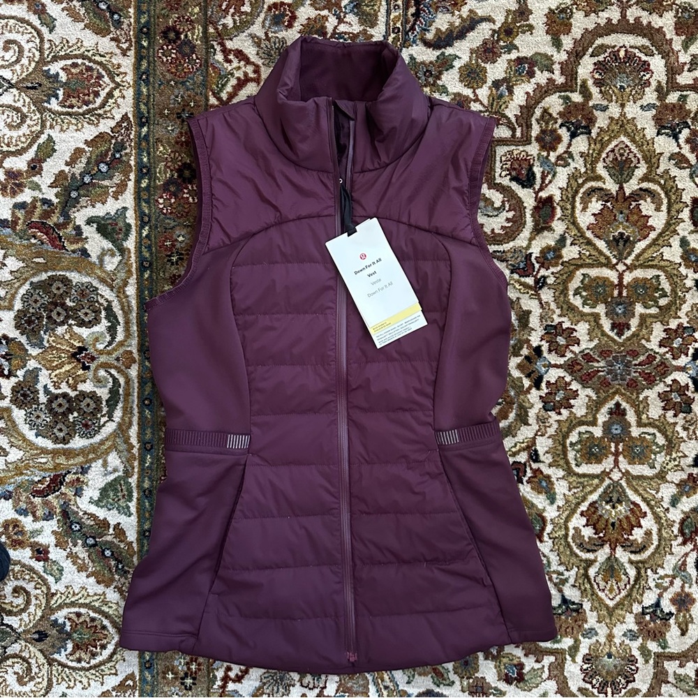 Gently Worn Women’s Down For It All Vest - Size 8 - Burgundy